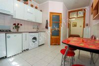 Недорогая аренда дома в Крыму - Просторная кухня.