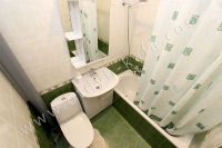 Квартиры в Феодосии на время отпуска - Современная ванная комната