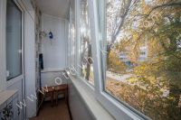 Отдых в Крыму! Феодосия недорого и доступно - Балкон с видом на город.