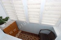 Недорого сдам квартиру в Феодосии у моря - Небольшой кухонный балкон